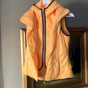 New Lululemon vest orange size 4